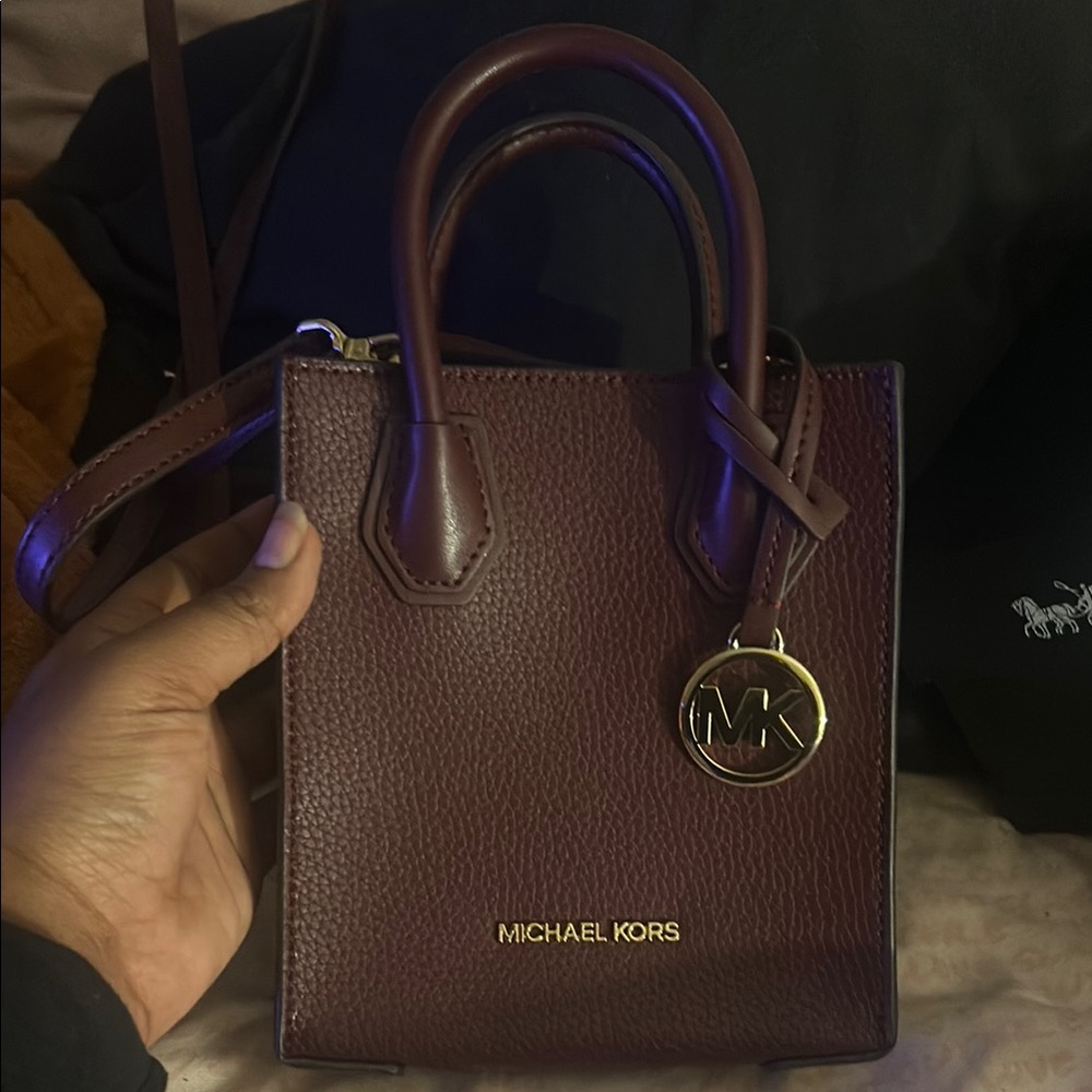 Michael Kors Burgundy / Wine Mercer Extra-Small Pebbled
Leather Crossbody Bag